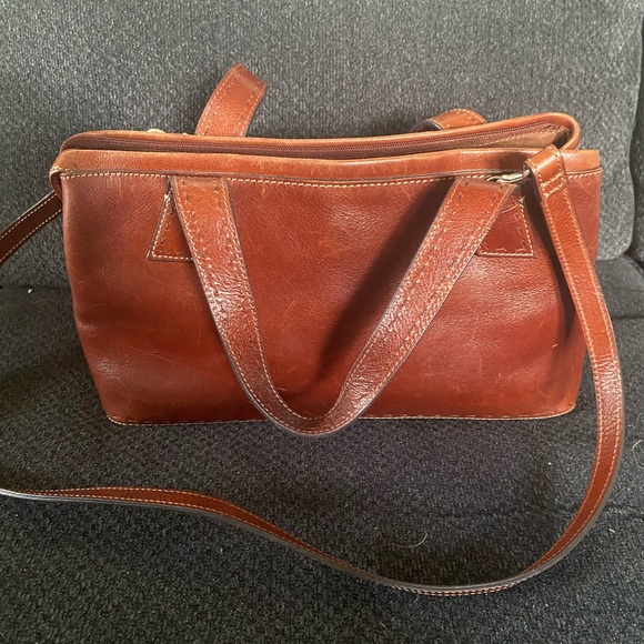 Fossil Tote with matching wallet - Picture 2 of 16